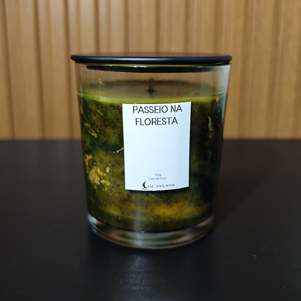 VELA AROMÁTICA 170G - PASSEIO NA FLORESTA