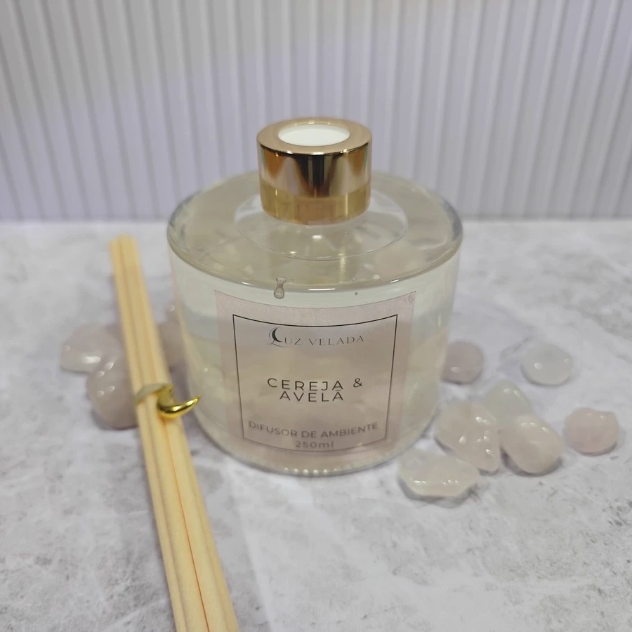 DIFUSOR DE AMBIENTE CEREJA & AVELÃ - 250ML